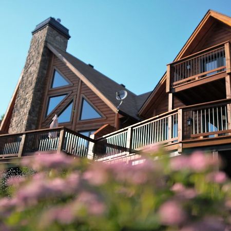 Selenia Lodge- Residences Et Chalets Dans Les Laurentides Saint-Remi-d'Amherst Exterior foto