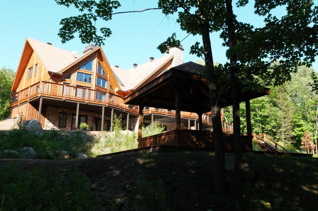 Selenia Lodge- Residences Et Chalets Dans Les Laurentides Saint-Remi-d'Amherst Exterior foto