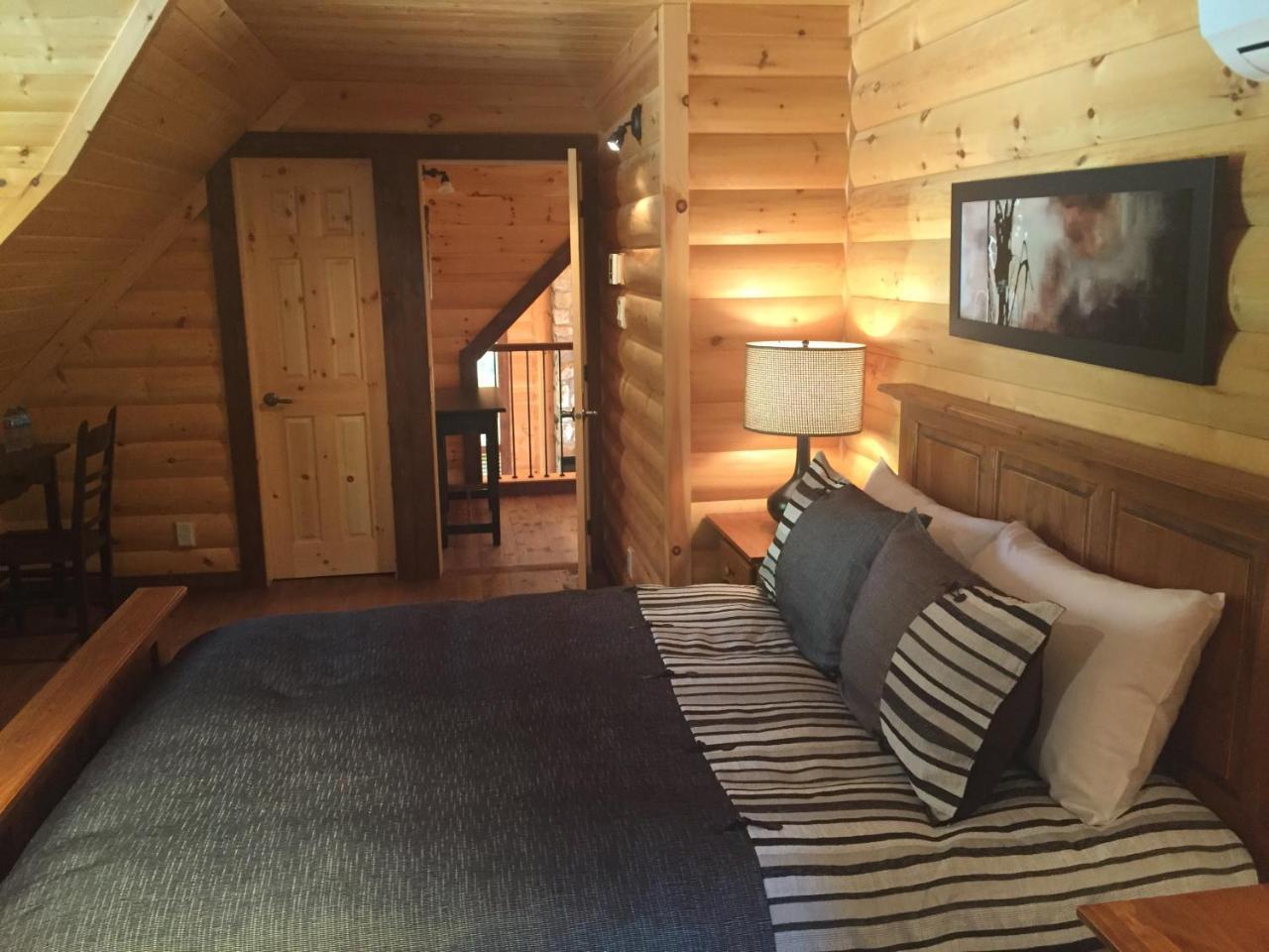Selenia Lodge- Residences Et Chalets Dans Les Laurentides Saint-Remi-d'Amherst Exterior foto