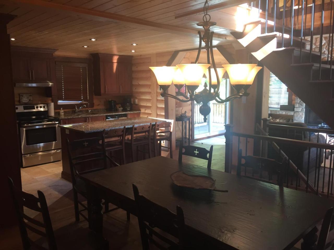 Selenia Lodge- Residences Et Chalets Dans Les Laurentides Saint-Remi-d'Amherst Exterior foto