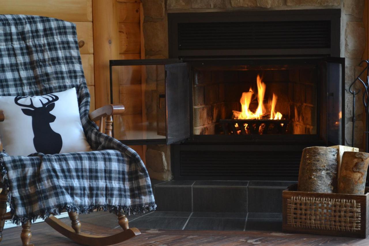 Selenia Lodge- Residences Et Chalets Dans Les Laurentides Saint-Remi-d'Amherst Exterior foto