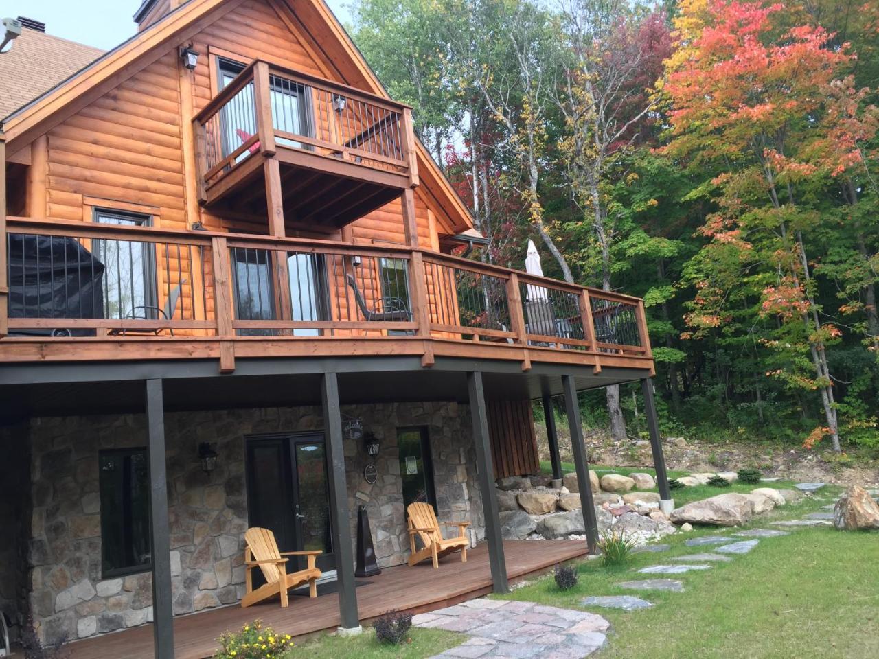 Selenia Lodge- Residences Et Chalets Dans Les Laurentides Saint-Remi-d'Amherst Exterior foto